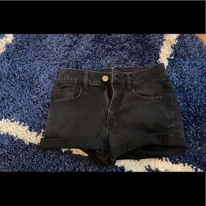 american eagle black jean shorts